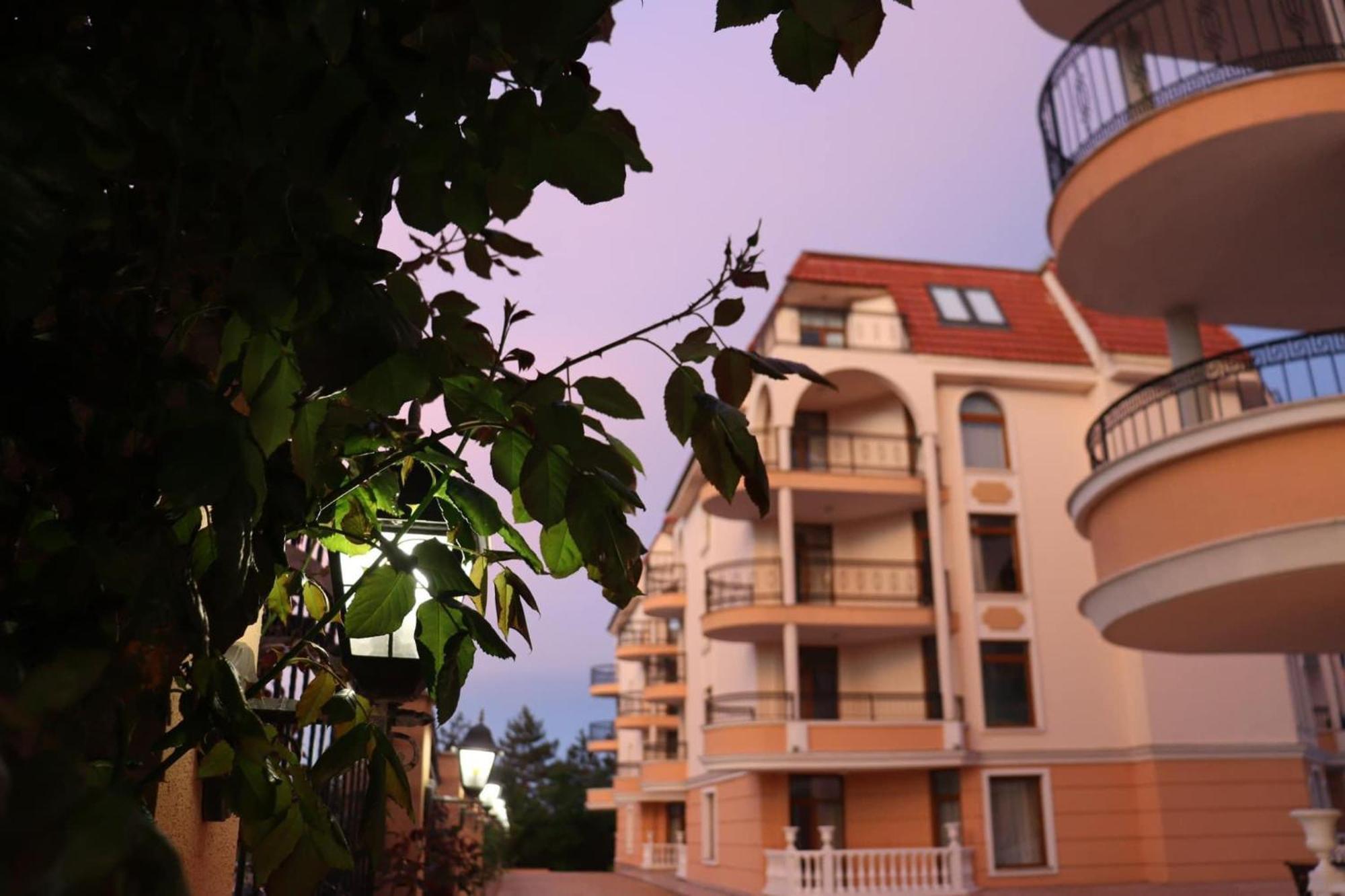 Apart Hotel Apolonia Palace Sinemoreț Exterior foto